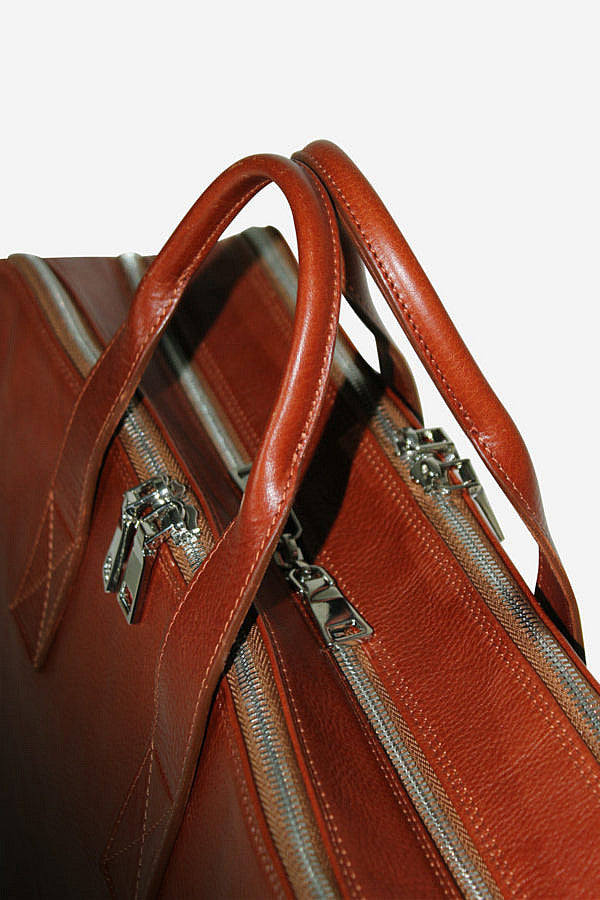 Aziendale Briefcase (Available in 3 colors)